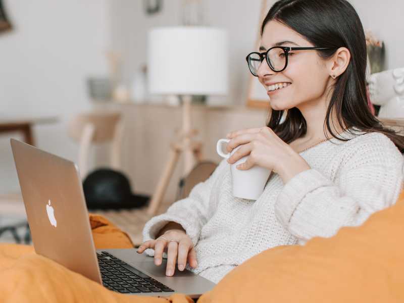 psihoterapija online preko pametnih naprav ali računalnika